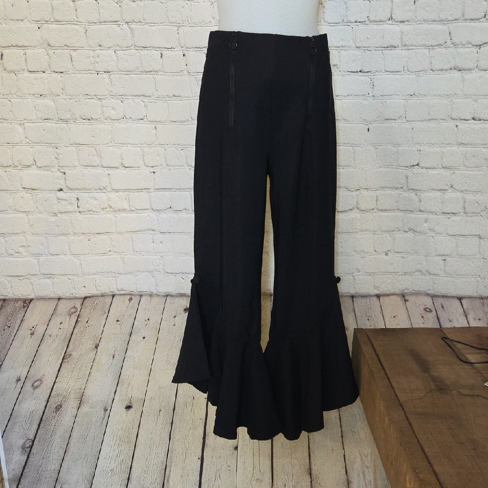 Carbon38 Black Cropped Pants